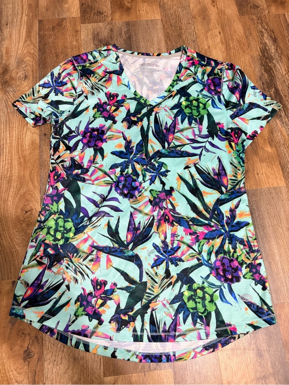 Reel Legends Free Line Performance Tee Tropical Floral Size Small